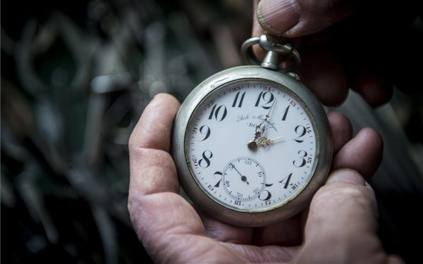 Vasárnap kezdődik a téli időszámítás, változik a tömegközlekedés rendje