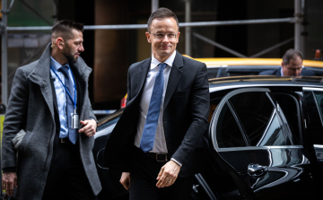 Szijjártó Péter telefonon beszélt Szergej Lavrovval