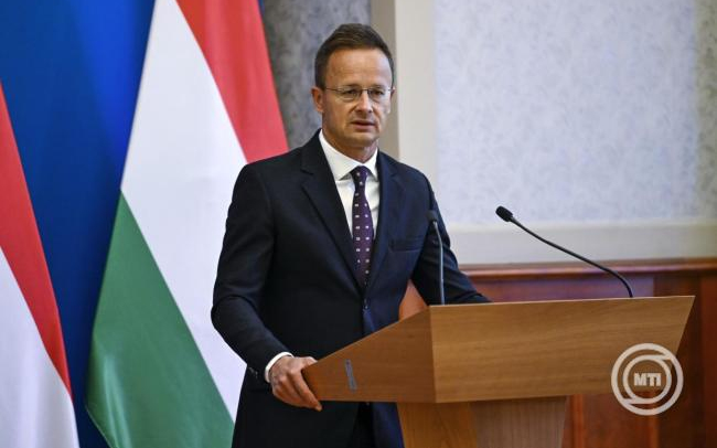 Szijjártó Péter: 2027 végéig elkészül a magyar-szerb kőolajvezeték magyarországi szakasza