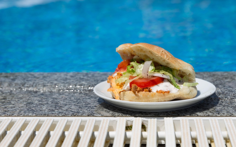 Strandkaják, bicikli és tüdőpumpa