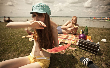 Zsebből zsebbe: nepper tölti az éttermet is a Balaton-parton