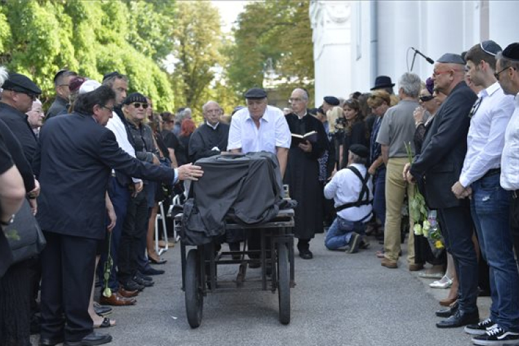 Végső búcsút vettek Somló Tamástól