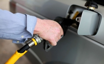 Már megint emelkedett az üzemanyagok ára