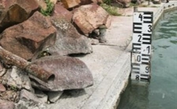 Tovább emelkedik a Balaton vízszintje