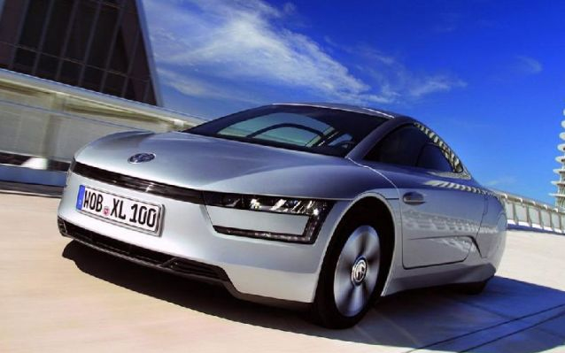 0,9 litert fogyaszt 100-on a VW XL1