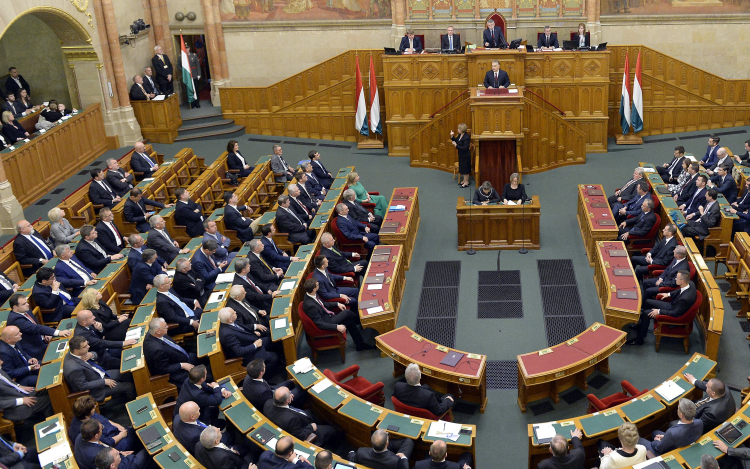 Jövő héten fogadja el a Parlament a 2019-es költségvetést