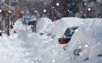 Havazás - Csütörtökön helyenként 30 centiméternyi hó is hullhat