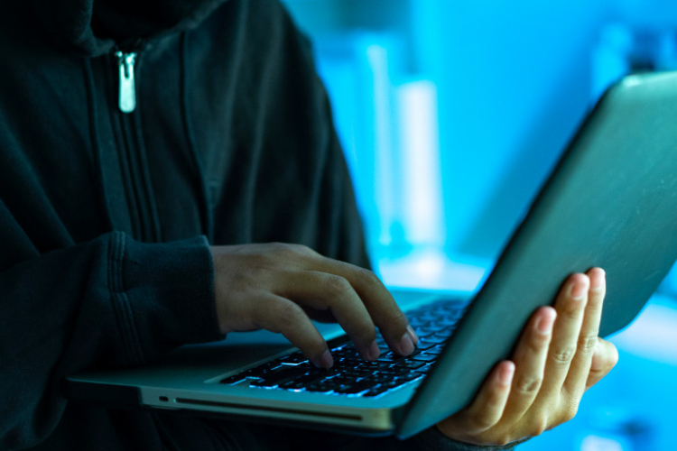 Kiskorúakat csábított el közösségi platformon egy férfi