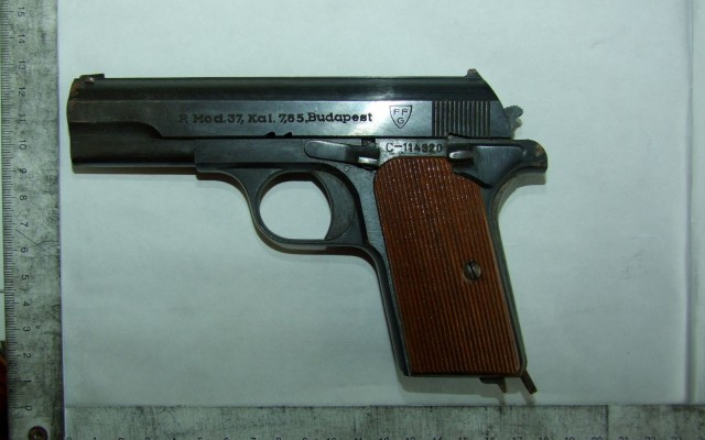 Fegyvert találtak az óvoda padlásán