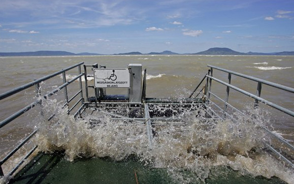 A Balaton vízszintemelkedését a Zalán levonuló árhullám is segíti