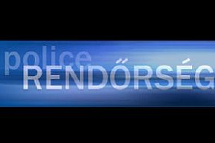 Két autó ütközött Sármelléknél, az egyik sofőr segítségnyújtás nélkül továbbhajtott