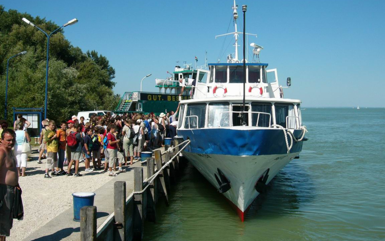 Tovább tart a balatoni hajózási szezon