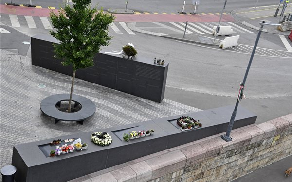 Emléksarkot alakítanak ki a TEK területén a Hableány-hajókatasztrófa emlékére