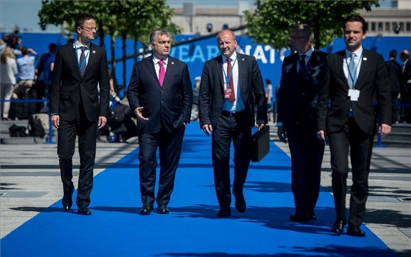 NATO-csúcs - Orbán Viktor a szövetség balkáni bővítésének fontosságát hangsúlyozta