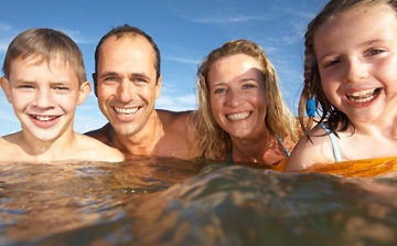 A családosok nagyrészt belföldön nyaralnának